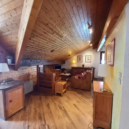 13 Lou Veno Lejlighed *